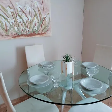 Avenida De Alicante En Con Wifi, Smart Tv, Aire Acondicionado דירה *
